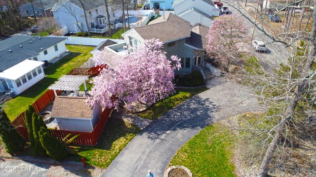 217 Lenape Trail, Forked River, NJ 08731