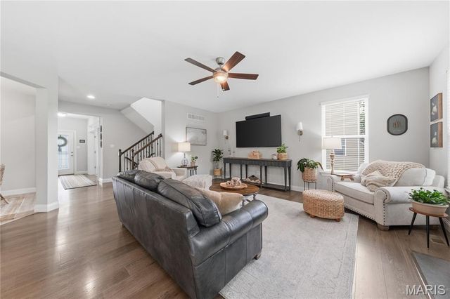 209 Grayleaf Court, Wentzville, MO 63385