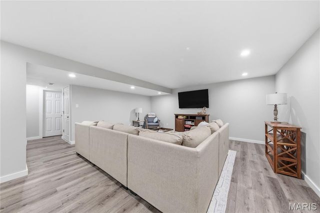 209 Grayleaf Court, Wentzville, MO 63385