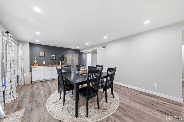 209 Grayleaf Court, Wentzville, MO 63385