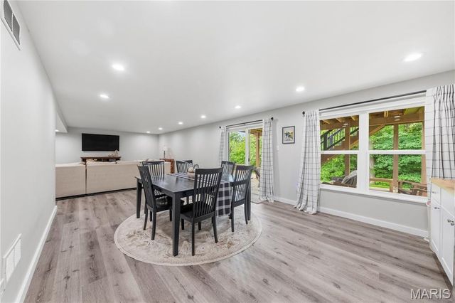 209 Grayleaf Court, Wentzville, MO 63385