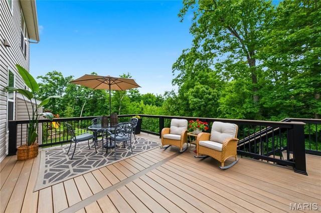 209 Grayleaf Court, Wentzville, MO 63385