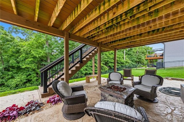 209 Grayleaf Court, Wentzville, MO 63385