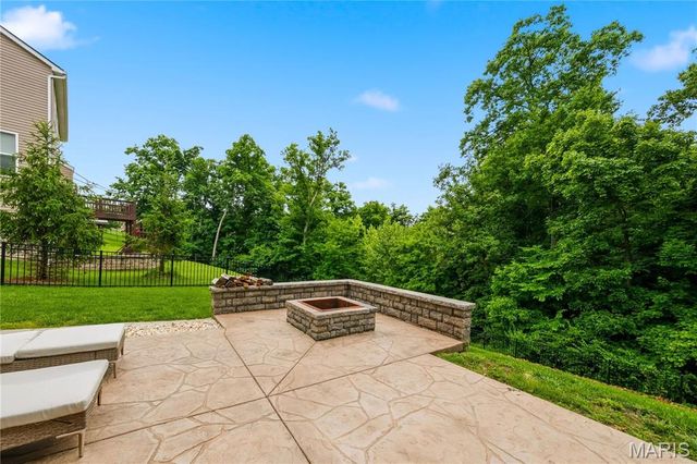 209 Grayleaf Court, Wentzville, MO 63385