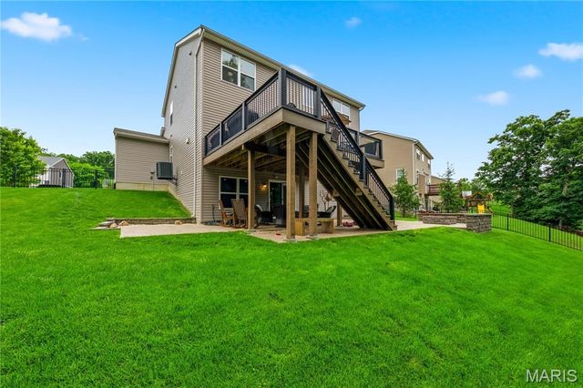 209 Grayleaf Court, Wentzville, MO 63385