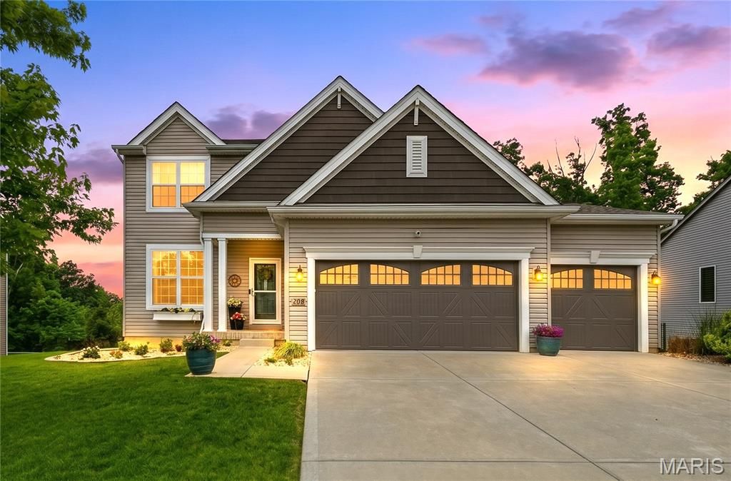 209 Grayleaf Court, Wentzville, MO 63385