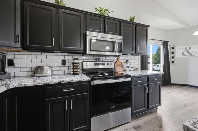 2125 E Brookstone, Derby, KS 67037