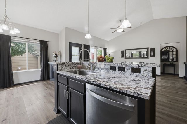 2125 E Brookstone, Derby, KS 67037