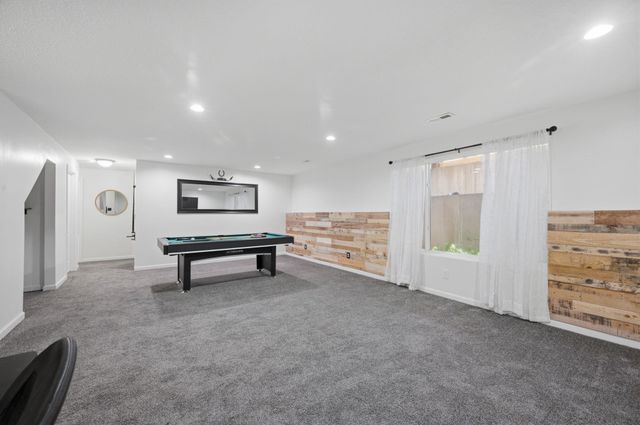 2125 E Brookstone, Derby, KS 67037