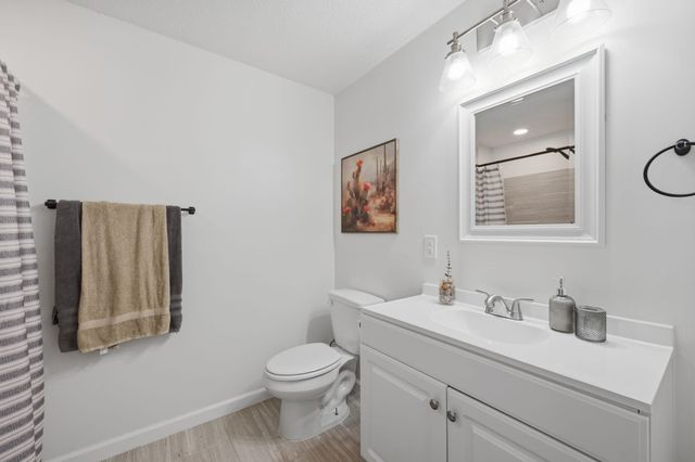 2125 E Brookstone, Derby, KS 67037