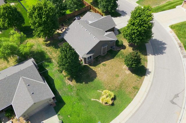 2125 E Brookstone, Derby, KS 67037