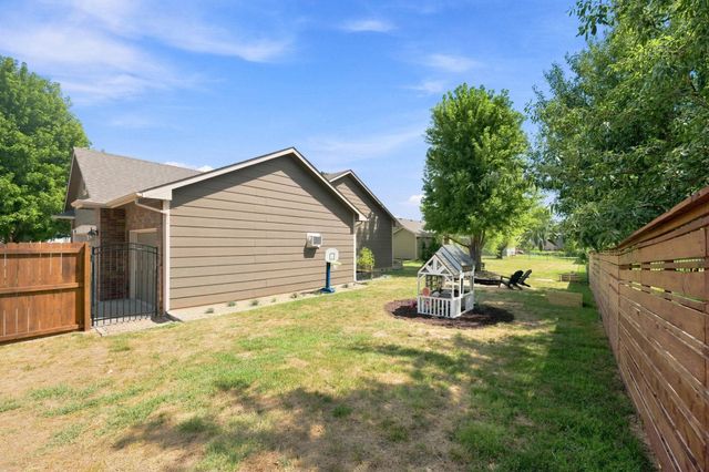 2125 E Brookstone, Derby, KS 67037