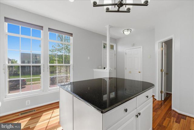 20361 HARTWELL ST, Ashburn, VA 20147