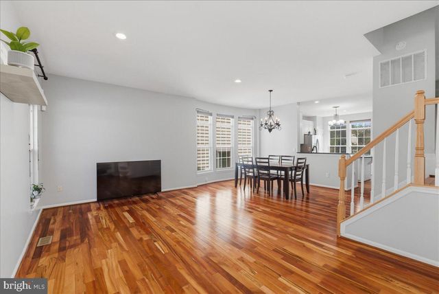 20361 HARTWELL ST, Ashburn, VA 20147