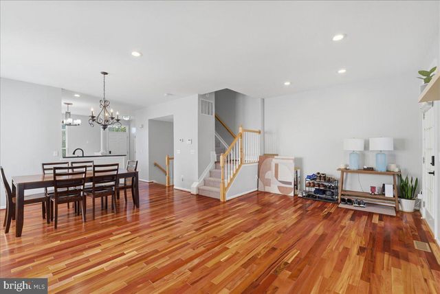 20361 HARTWELL ST, Ashburn, VA 20147