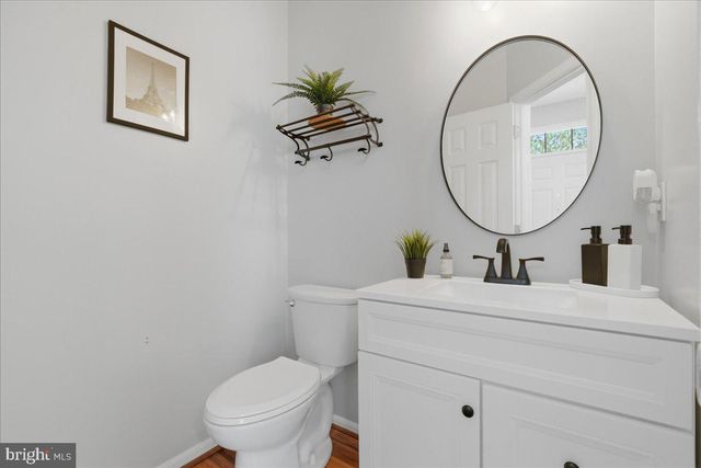 20361 HARTWELL ST, Ashburn, VA 20147