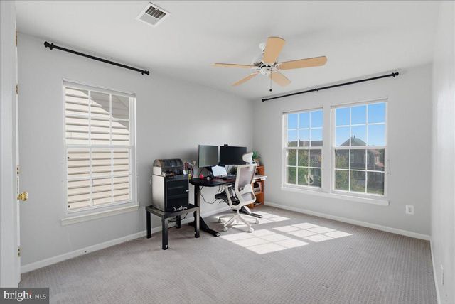 20361 HARTWELL ST, Ashburn, VA 20147