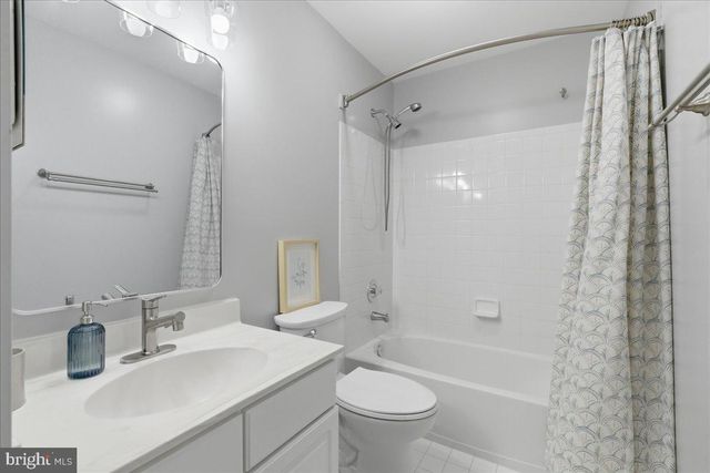 20361 HARTWELL ST, Ashburn, VA 20147