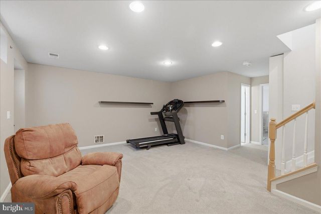 20361 HARTWELL ST, Ashburn, VA 20147
