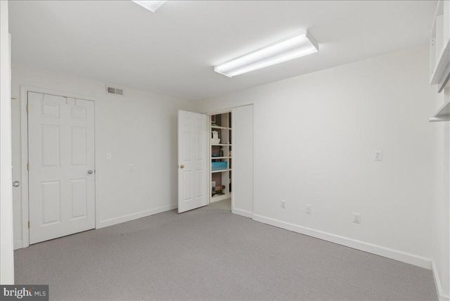 20361 HARTWELL ST, Ashburn, VA 20147