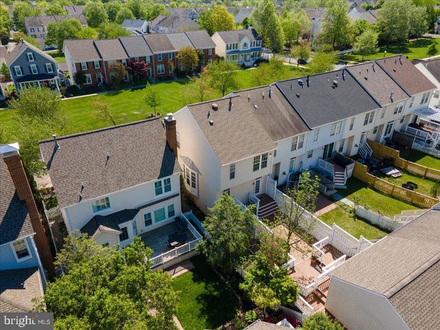 20361 HARTWELL ST, Ashburn, VA 20147
