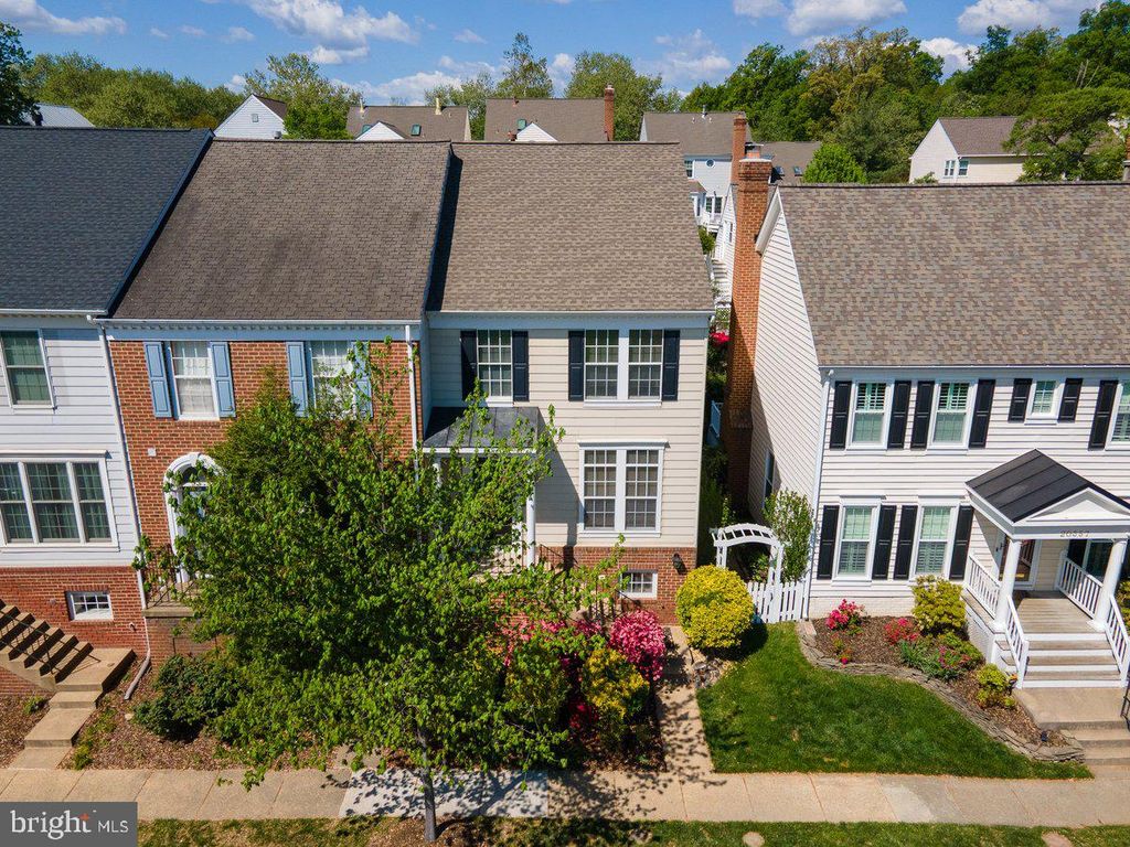 20361 HARTWELL ST, Ashburn, VA 20147