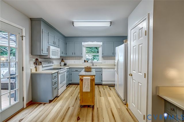 6904 Full Rack Pl, Midlothian, VA 23112