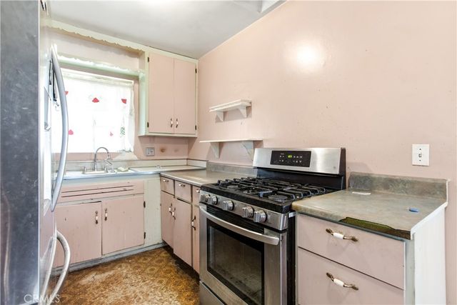 17292 Owen Street, Fontana, CA 92335