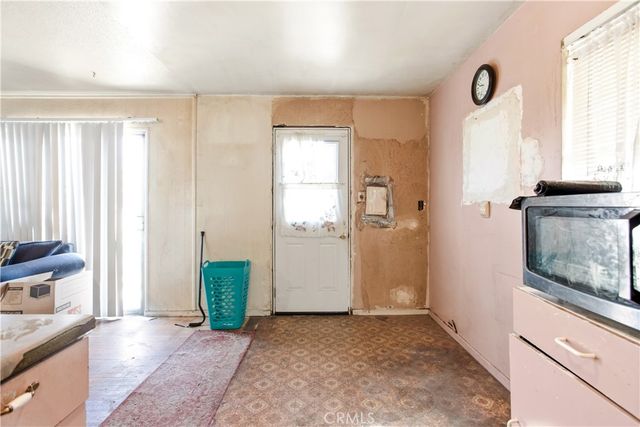 17292 Owen Street, Fontana, CA 92335