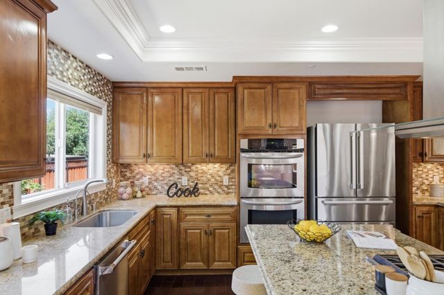 1481 W Hedding Street, San Jose, CA 95126