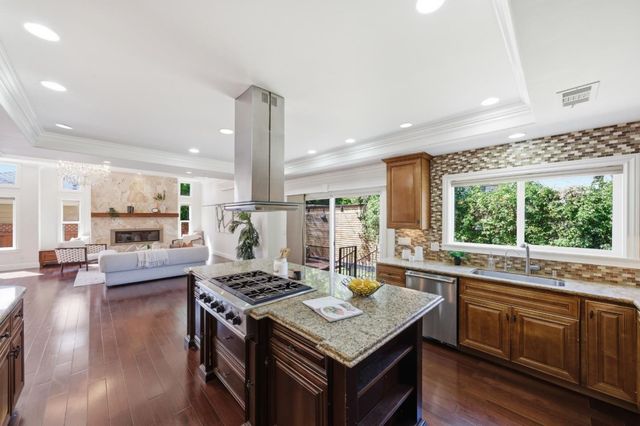 1481 W Hedding Street, San Jose, CA 95126