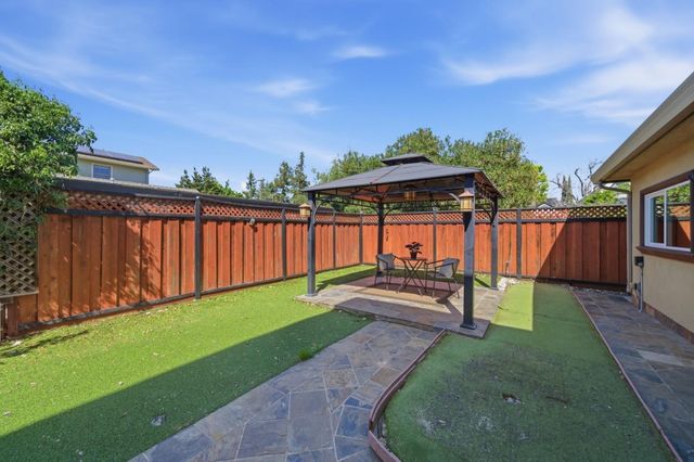 1481 W Hedding Street, San Jose, CA 95126