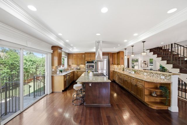 1481 W Hedding Street, San Jose, CA 95126