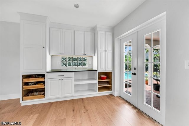 162 Westwood DR, Naples, FL 34110