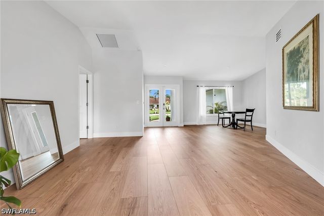 162 Westwood DR, Naples, FL 34110