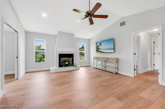 162 Westwood DR, Naples, FL 34110