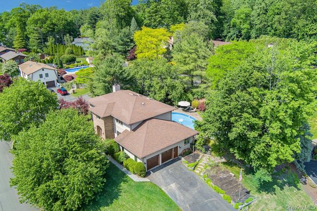 22 Peach Street, Nanuet, NY 10954