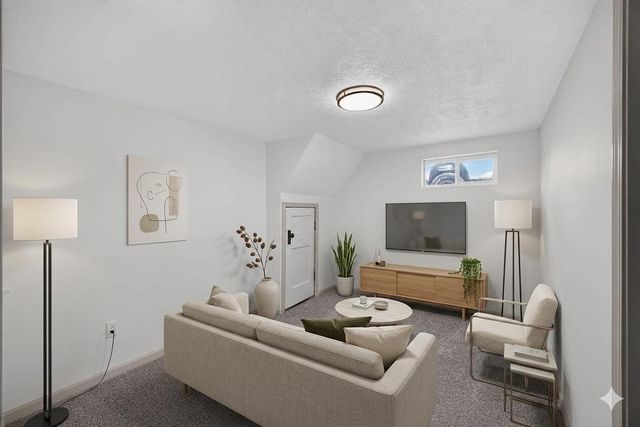 2806 AVENUE G, Council Bluffs, IA 51501