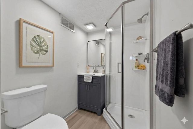 2806 AVENUE G, Council Bluffs, IA 51501