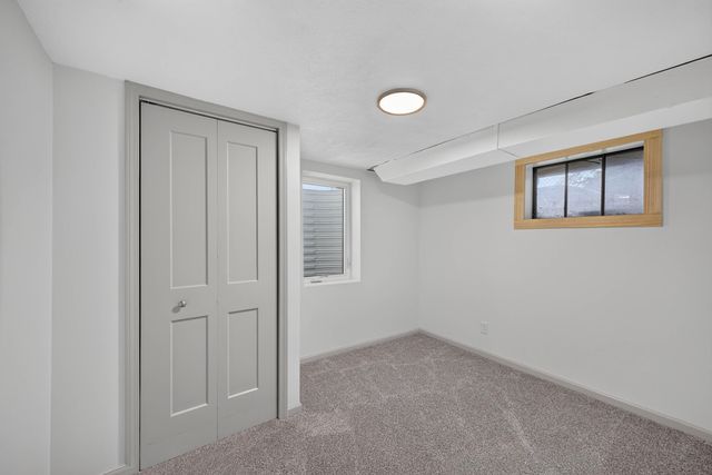 2806 AVENUE G, Council Bluffs, IA 51501