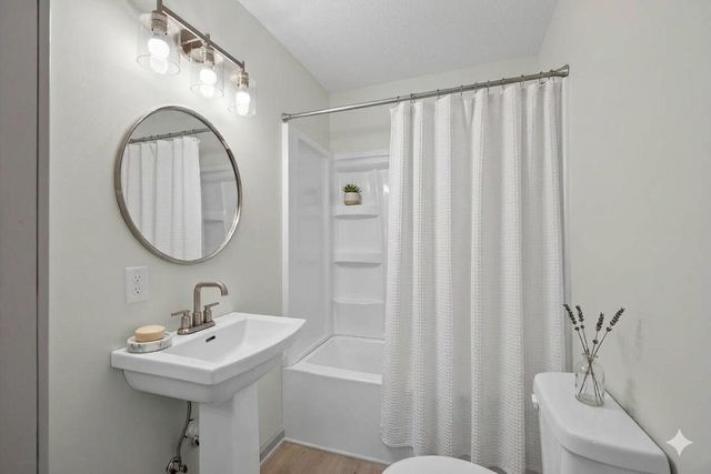 2806 AVENUE G, Council Bluffs, IA 51501