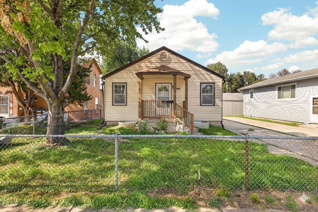 2806 AVENUE G, Council Bluffs, IA 51501