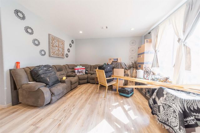 11 Seth Blvd, Cleveland, TX 77328