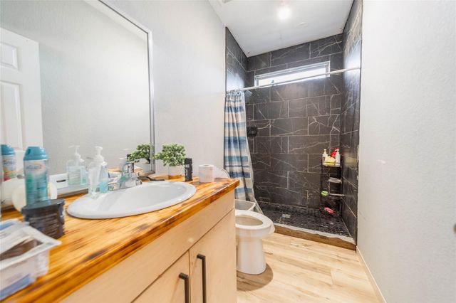 11 Seth Blvd, Cleveland, TX 77328