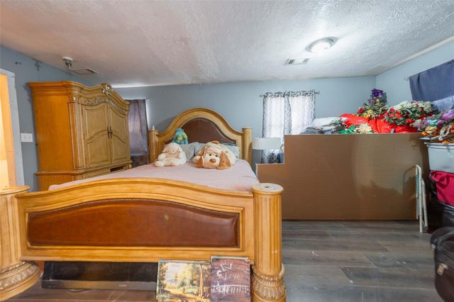 11 Seth Blvd, Cleveland, TX 77328