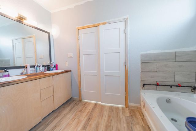 11 Seth Blvd, Cleveland, TX 77328