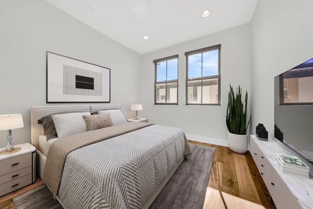 121 Fairchild Drive, Mountain View, CA 94043