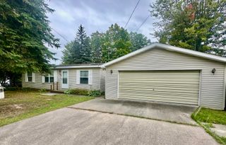 125 Mary Road, Houghton Lake, MI 48629