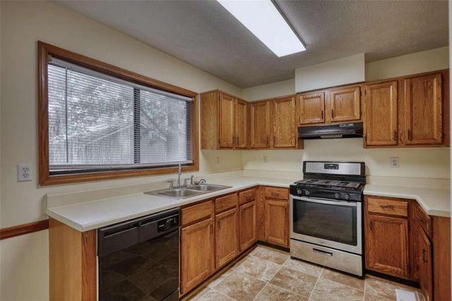 2660 Hewatt Road, Snellville, GA 30039