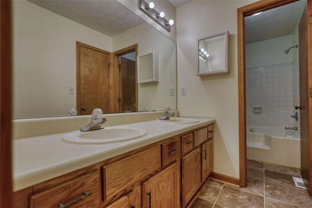 2660 Hewatt Road, Snellville, GA 30039